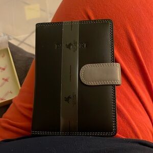 Visconti passport case